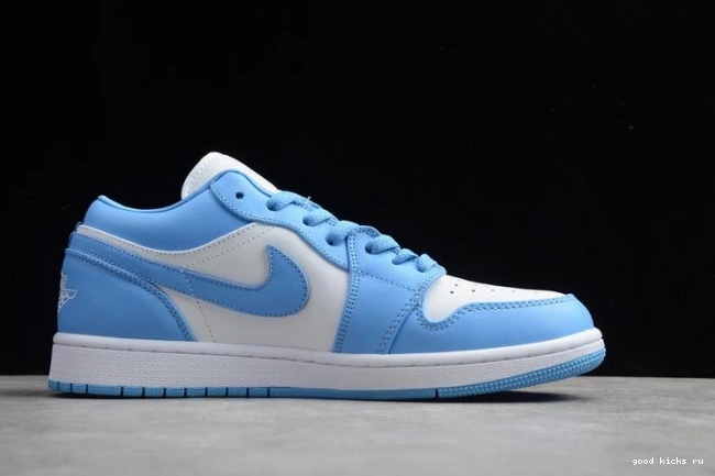 1 UNC Jordan Low Air (W) AO9944-441 0713